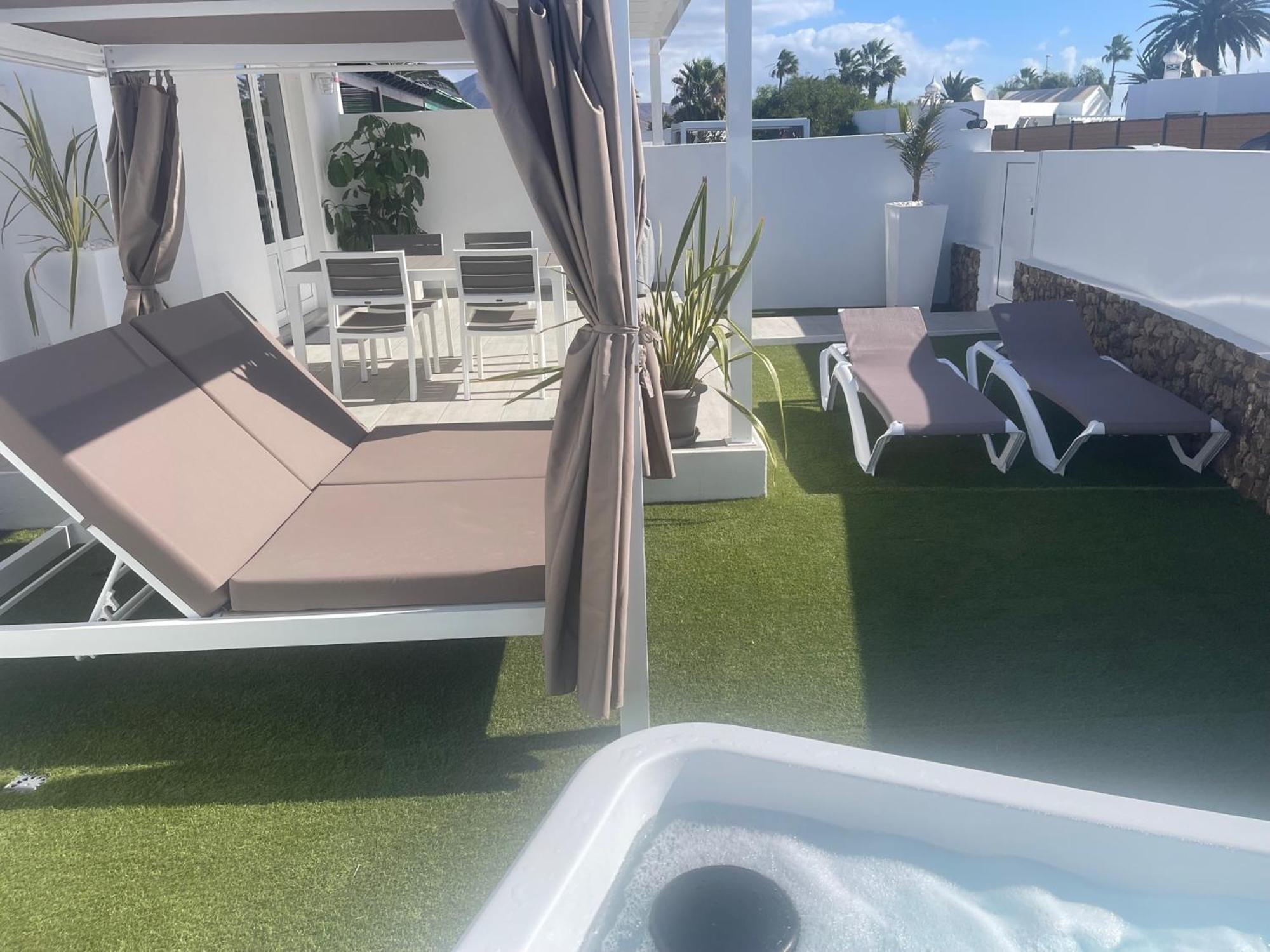 Villas New Lanzasuites Plus ปลายาบลังกา ภายนอก รูปภาพ